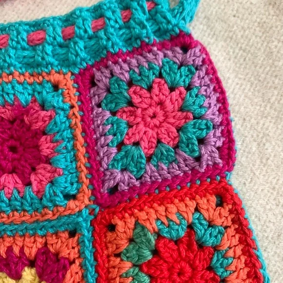 Colorful hand knit Crocheted Bag - Picture 5 of 11